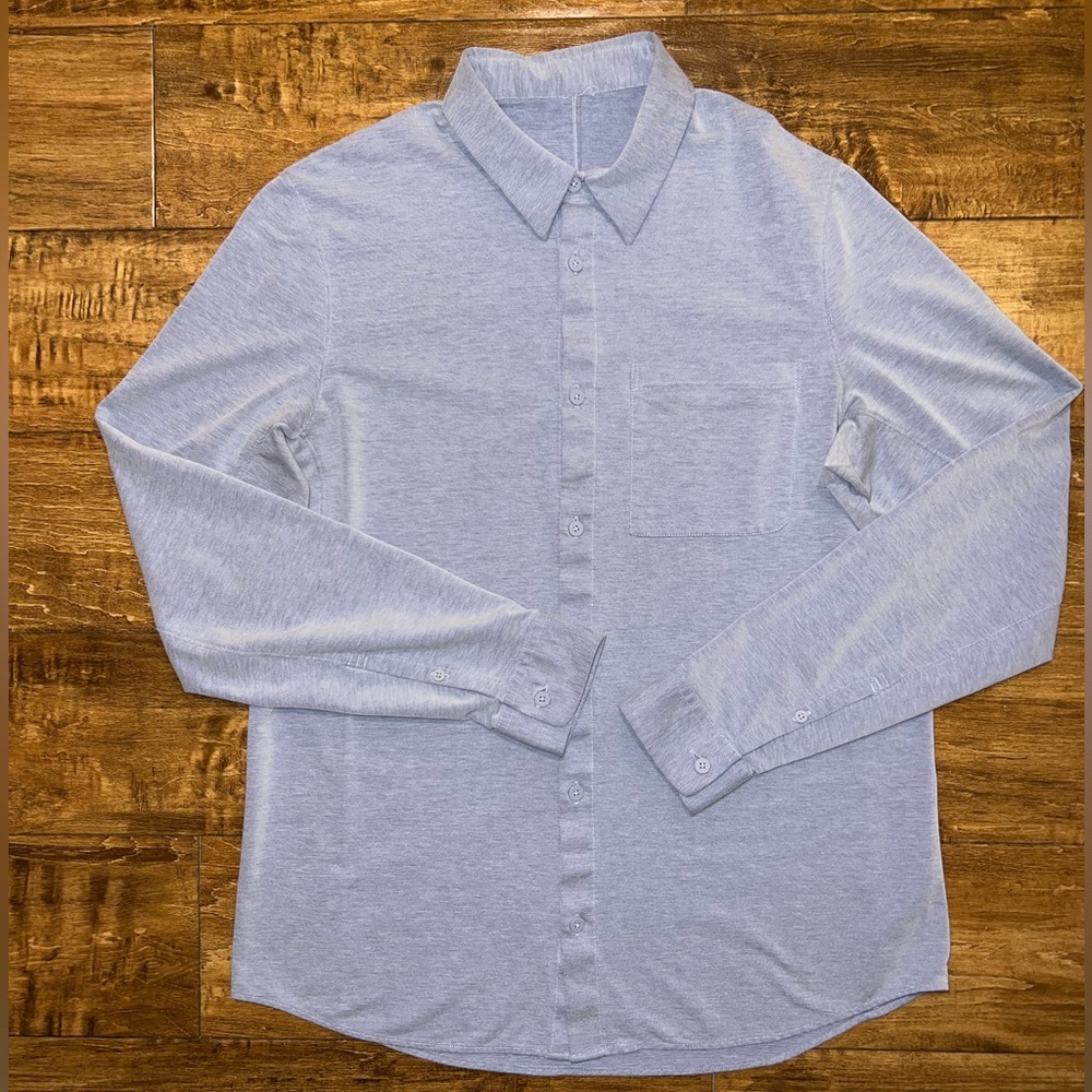 Like New Mens Lululemon Commission Long Sleeve  Blue Linen and white  L